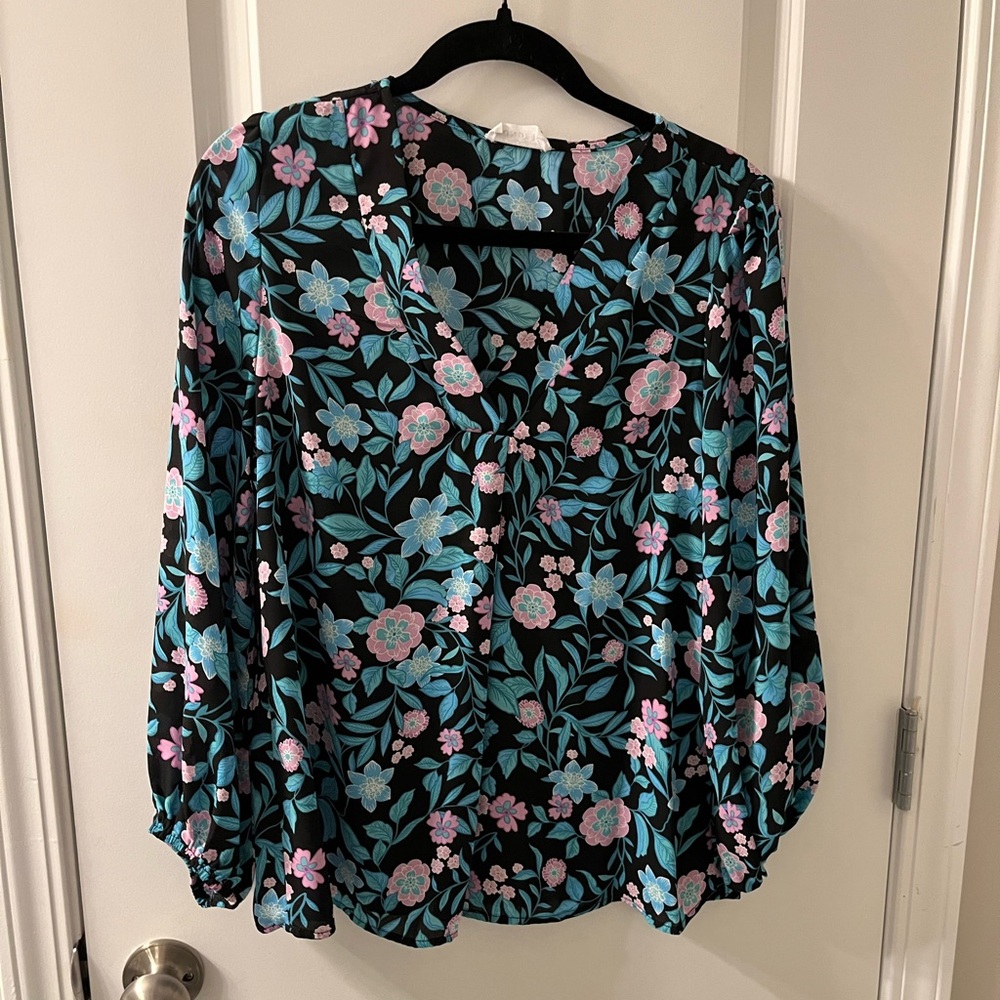 NWOT Floral Blouse